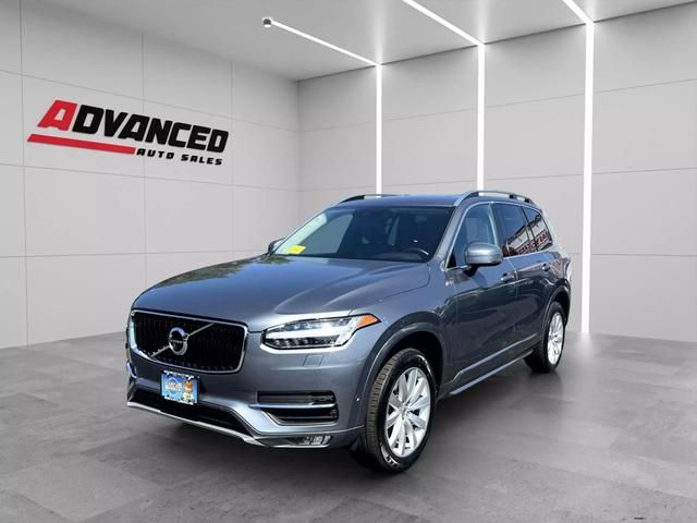 2018 Volvo XC90 Momentum