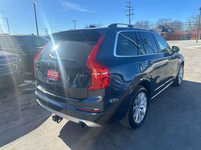 2018 Volvo XC90 Momentum