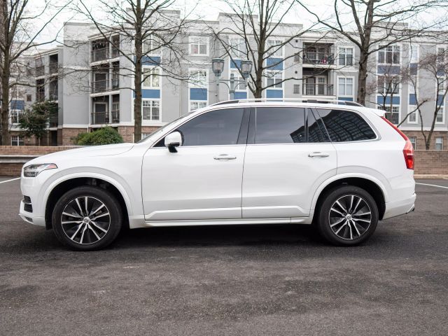 2018 Volvo XC90 Momentum