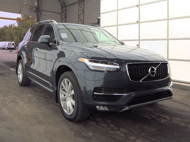 2018 Volvo XC90 Momentum