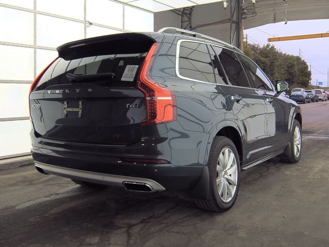 2018 Volvo XC90 Momentum