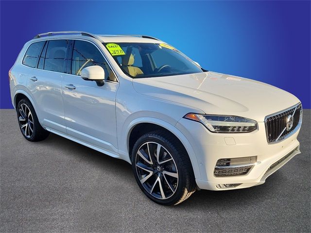 2018 Volvo XC90 Momentum