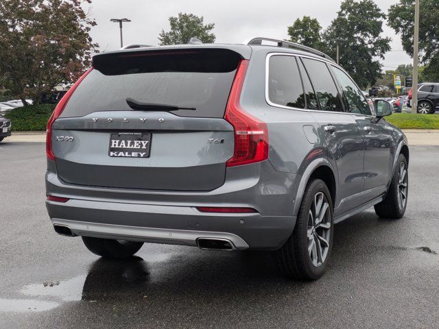 2018 Volvo XC90 Momentum