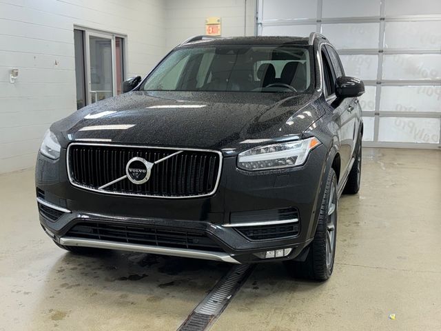 2018 Volvo XC90 Momentum