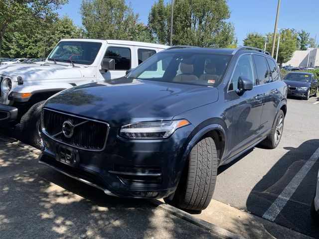 2018 Volvo XC90 Momentum