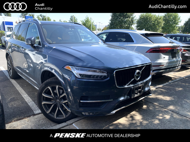 2018 Volvo XC90 Momentum