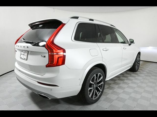 2018 Volvo XC90 Momentum