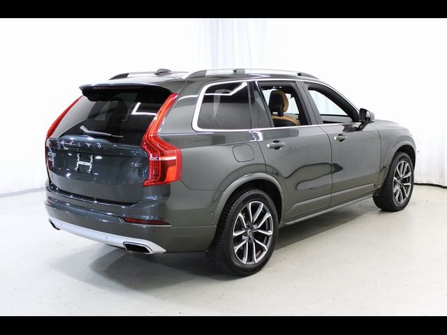 2018 Volvo XC90 Momentum