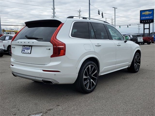 2018 Volvo XC90 Momentum
