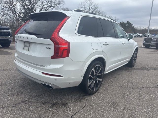 2018 Volvo XC90 Momentum