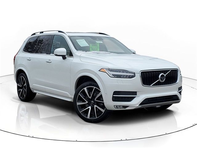 2018 Volvo XC90 Momentum