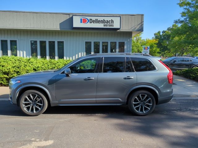 2018 Volvo XC90 Momentum