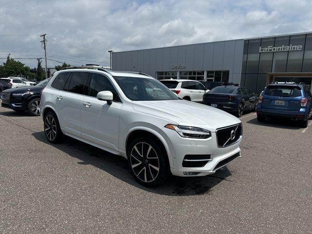 2018 Volvo XC90 Momentum