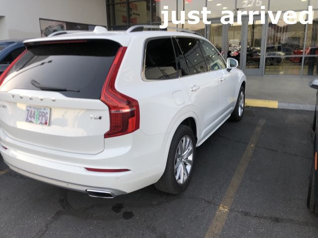 2018 Volvo XC90 Momentum