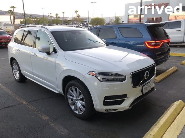 2018 Volvo XC90 Momentum