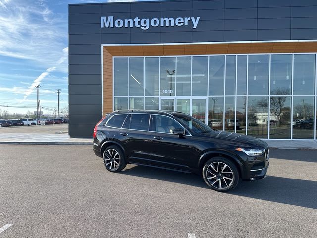 2018 Volvo XC90 Momentum