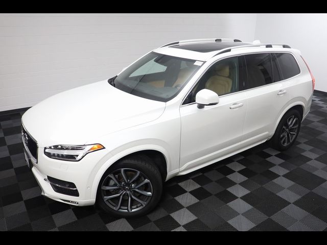 2018 Volvo XC90 Momentum