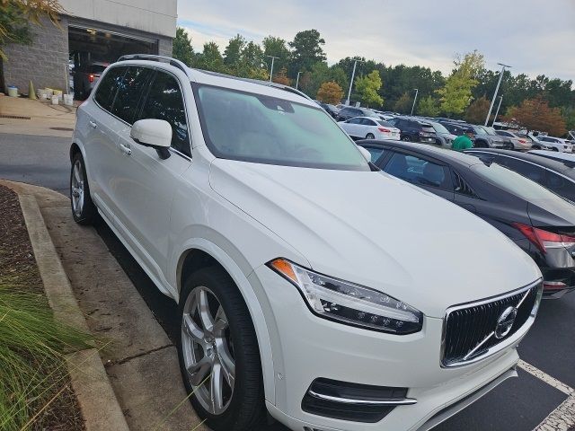 2018 Volvo XC90 Momentum