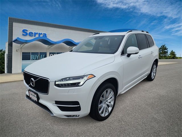 2018 Volvo XC90 Momentum