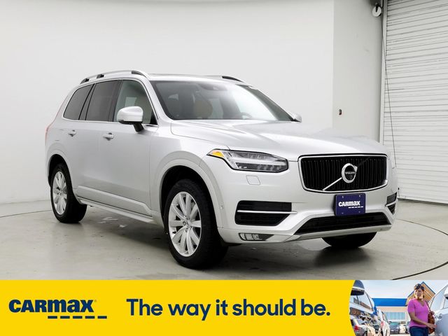 2018 Volvo XC90 Momentum