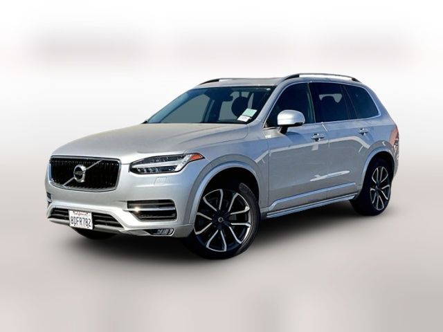 2018 Volvo XC90 Momentum