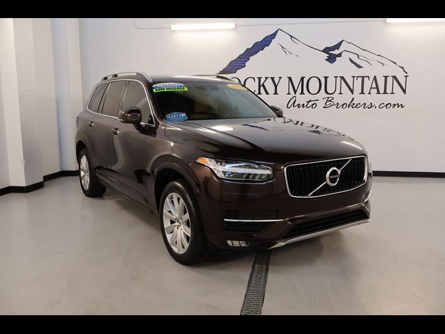 2018 Volvo XC90 Momentum