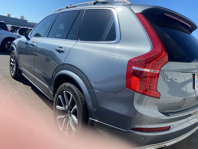 2018 Volvo XC90 Momentum