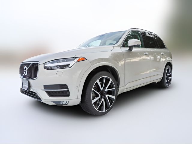 2018 Volvo XC90 Momentum