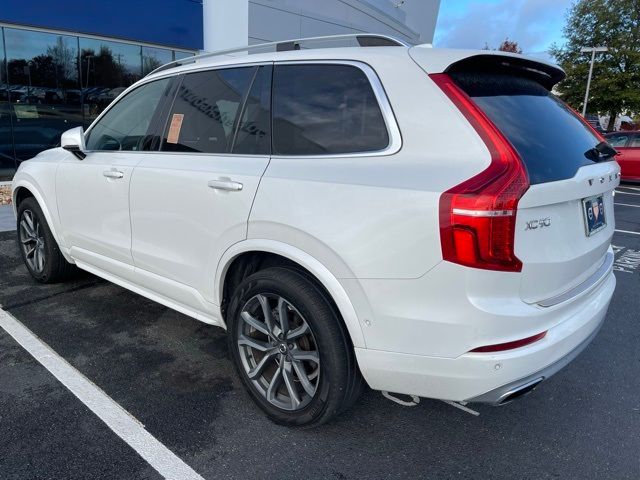 2018 Volvo XC90 Momentum