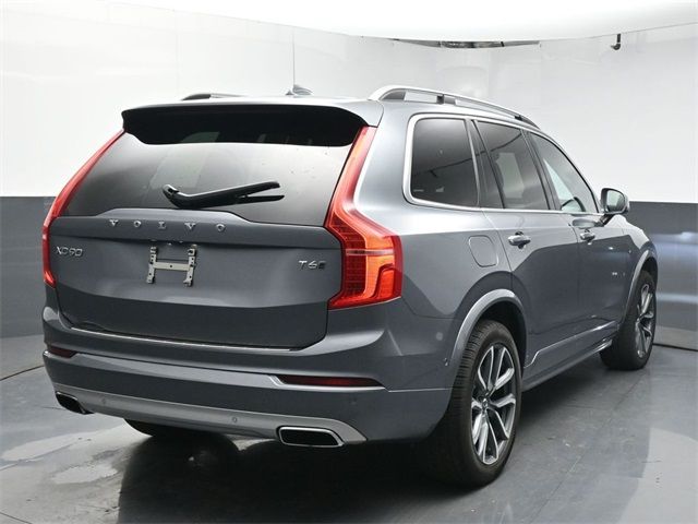 2018 Volvo XC90 Momentum