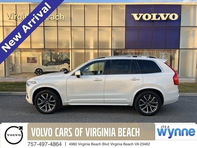 2018 Volvo XC90 Momentum