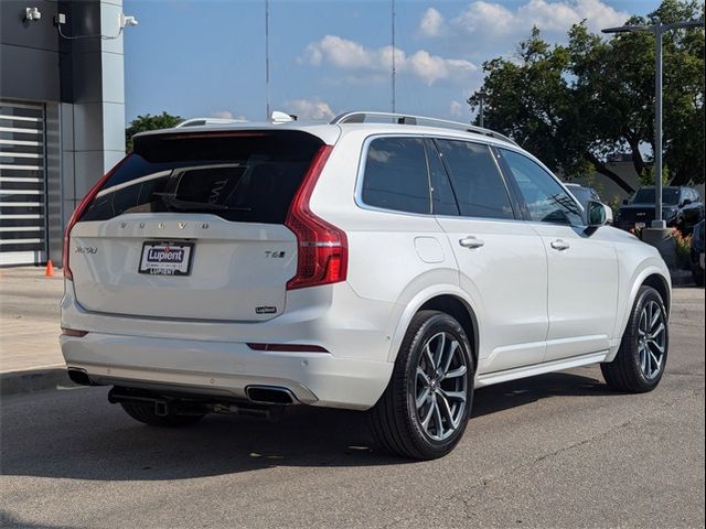 2018 Volvo XC90 Momentum