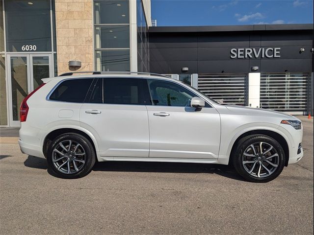 2018 Volvo XC90 Momentum