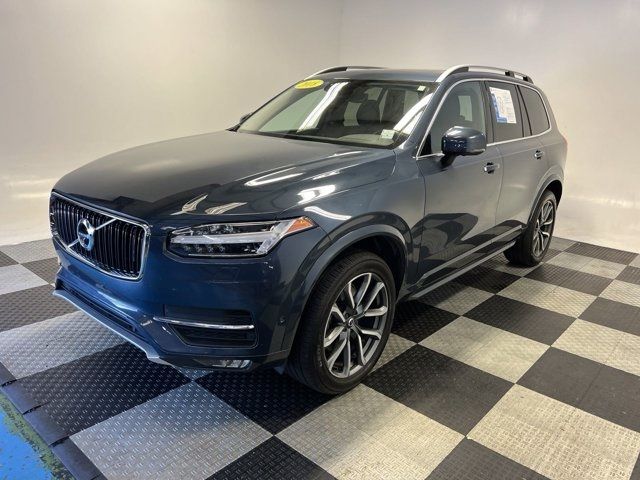 2018 Volvo XC90 Momentum