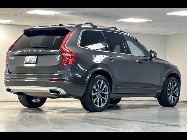 2018 Volvo XC90 Momentum