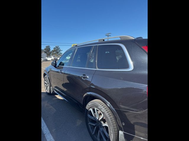 2018 Volvo XC90 Momentum