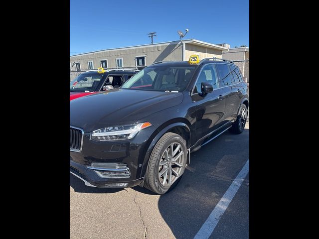 2018 Volvo XC90 Momentum