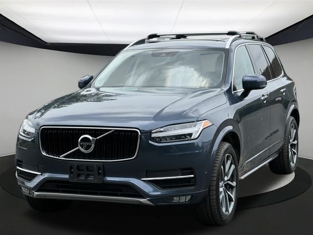 2018 Volvo XC90 Momentum