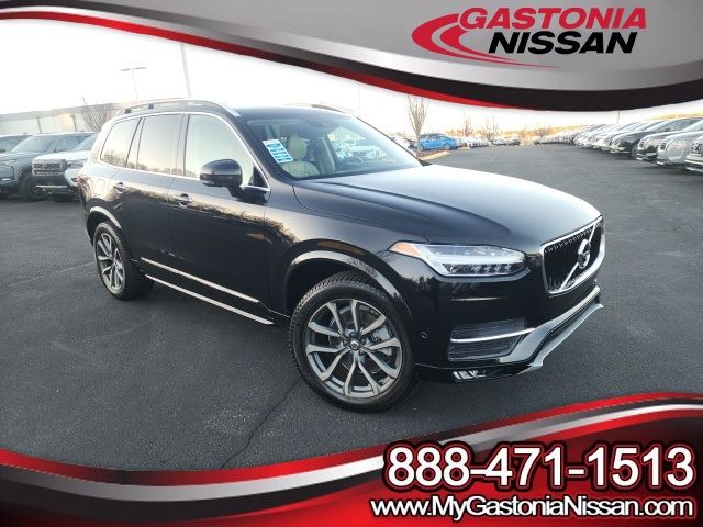 2018 Volvo XC90 Momentum