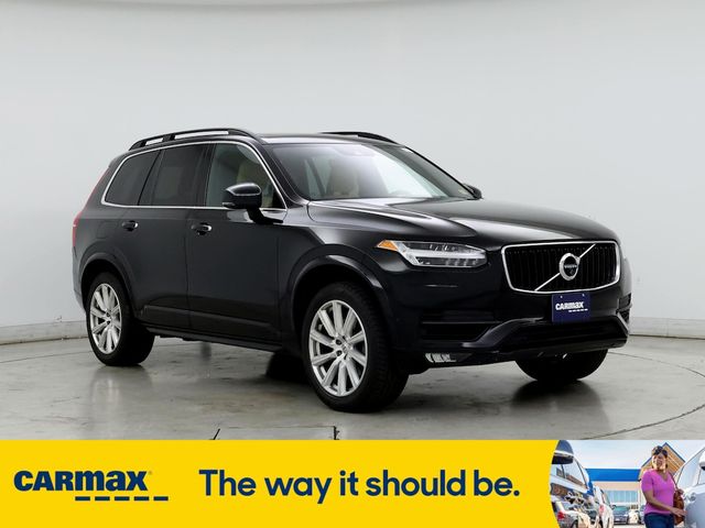 2018 Volvo XC90 Momentum