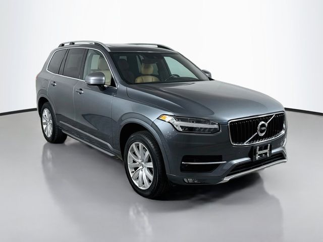 2018 Volvo XC90 Momentum
