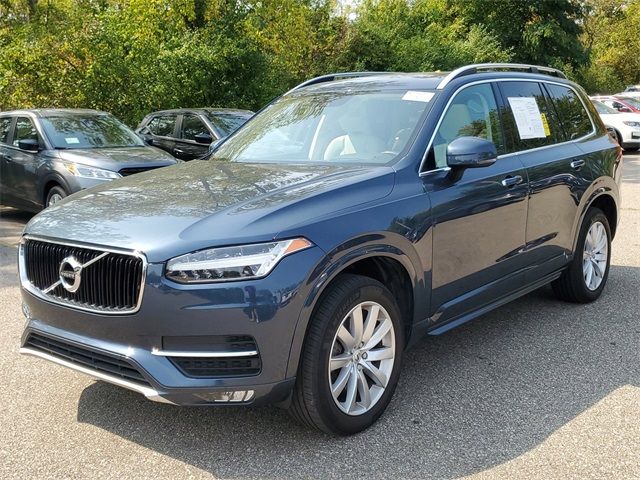 2018 Volvo XC90 Momentum