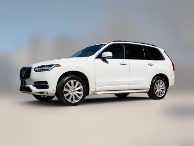 2018 Volvo XC90 Momentum