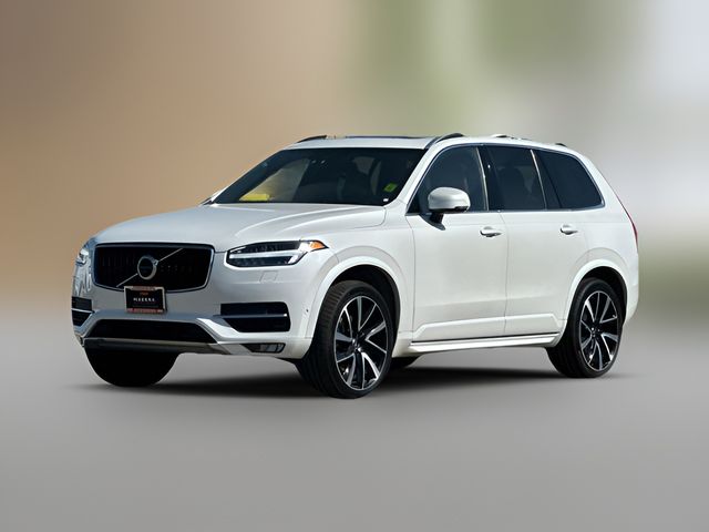 2018 Volvo XC90 Momentum