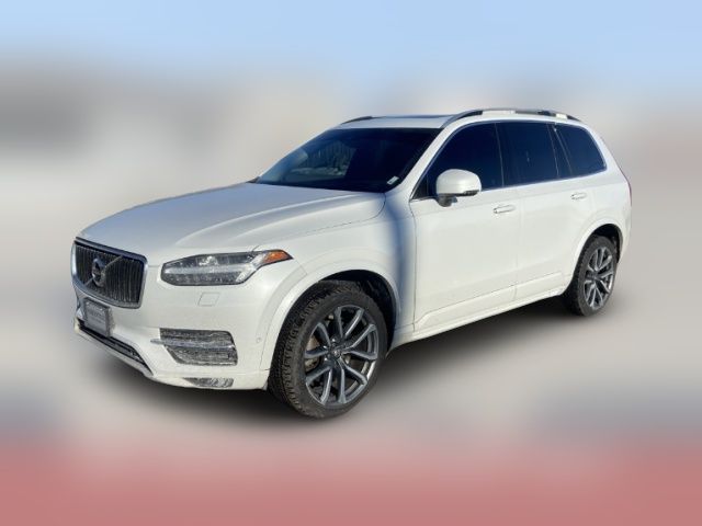 2018 Volvo XC90 Momentum