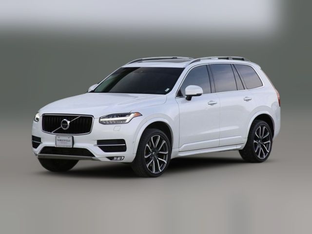 2018 Volvo XC90 Momentum