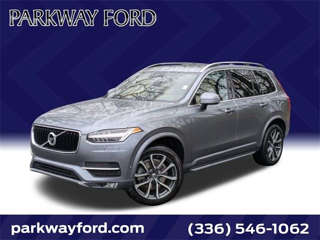 2018 Volvo XC90 Momentum