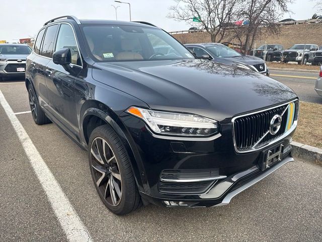 2018 Volvo XC90 Momentum