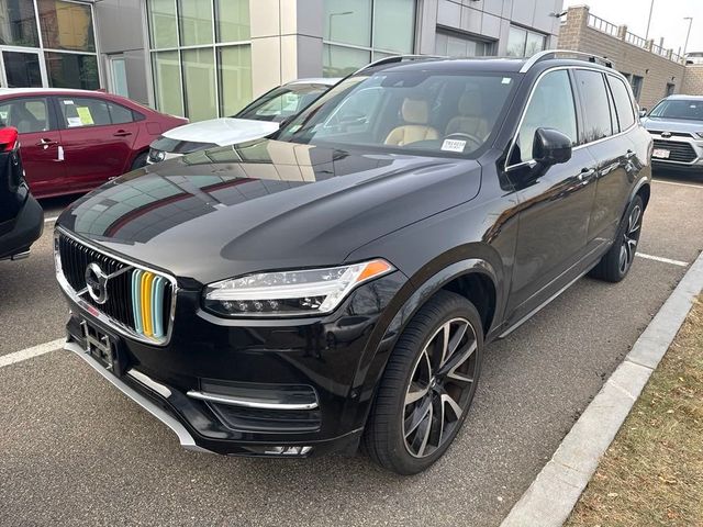 2018 Volvo XC90 Momentum