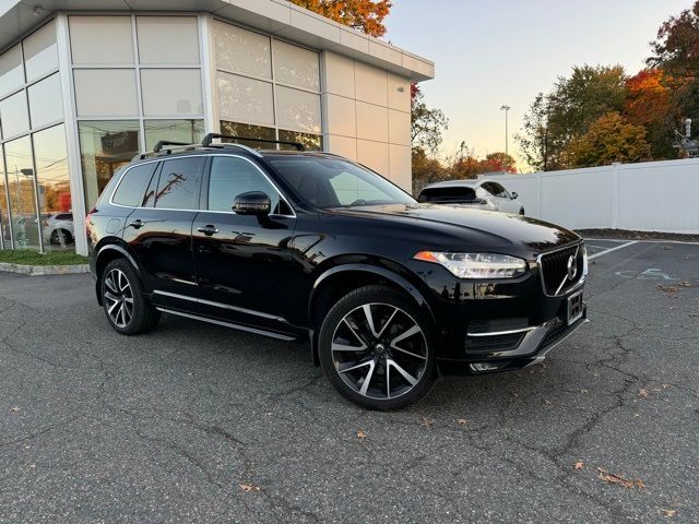 2018 Volvo XC90 Momentum